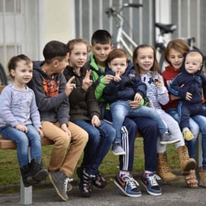 Children with migrant background